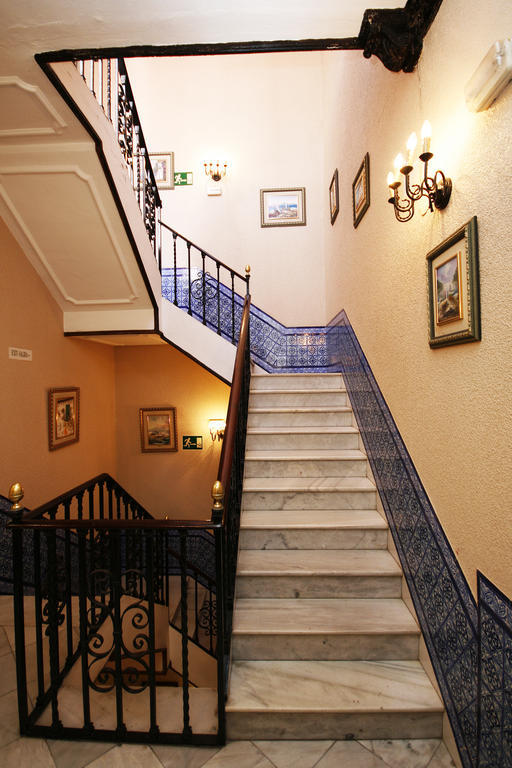 Hostal Van Gogh Sevilla Exterior foto