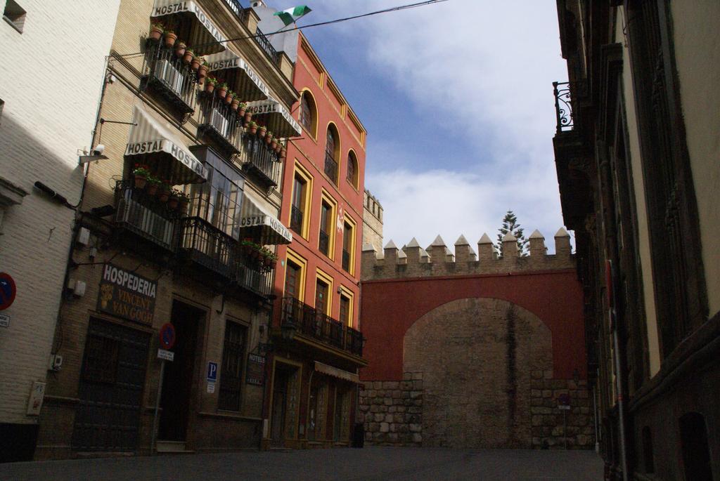 Hostal Van Gogh Sevilla Exterior foto